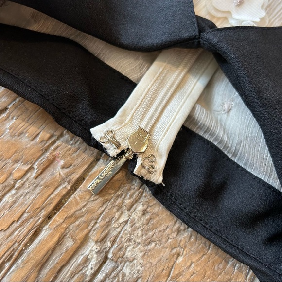 KARL LAGERFELD Black & White Flower Appliqué Dress - Picture 3 of 5